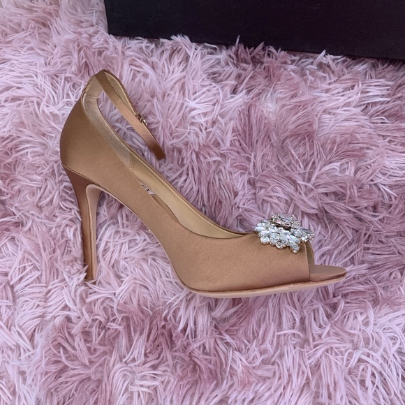 ✨NIB Badgley Mischka Kali Satin Crystal Sandals - Picture 3 of 9